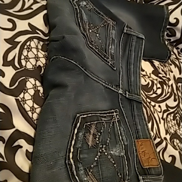 BKE Stella Capris - Picture 5 of 5